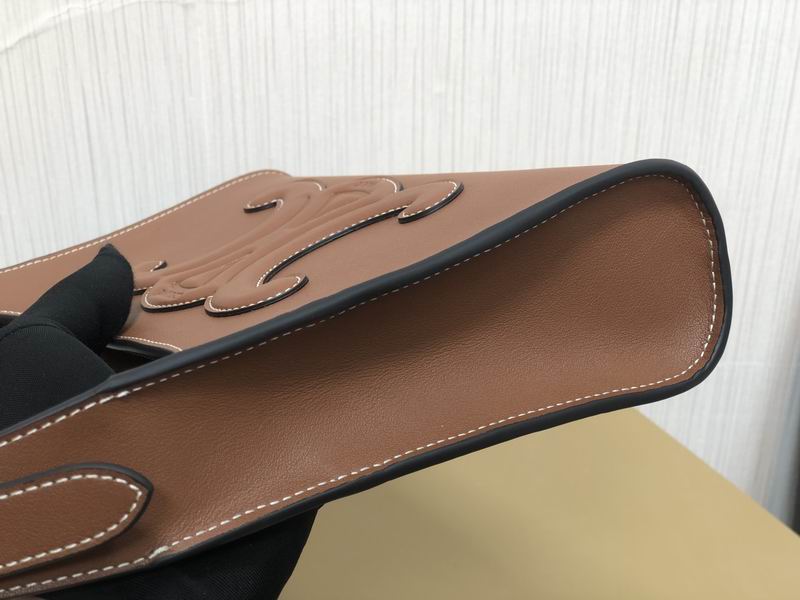 Cuir Triomphe 198153 24x13x5cm ss  04(16)_